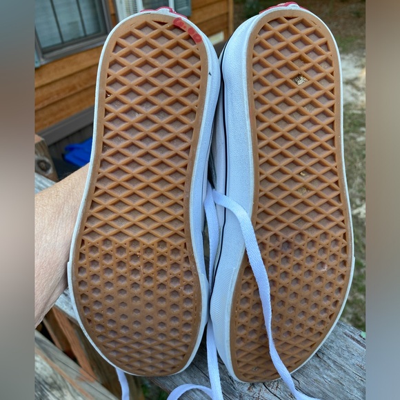 Van’s - Picture 6 of 6